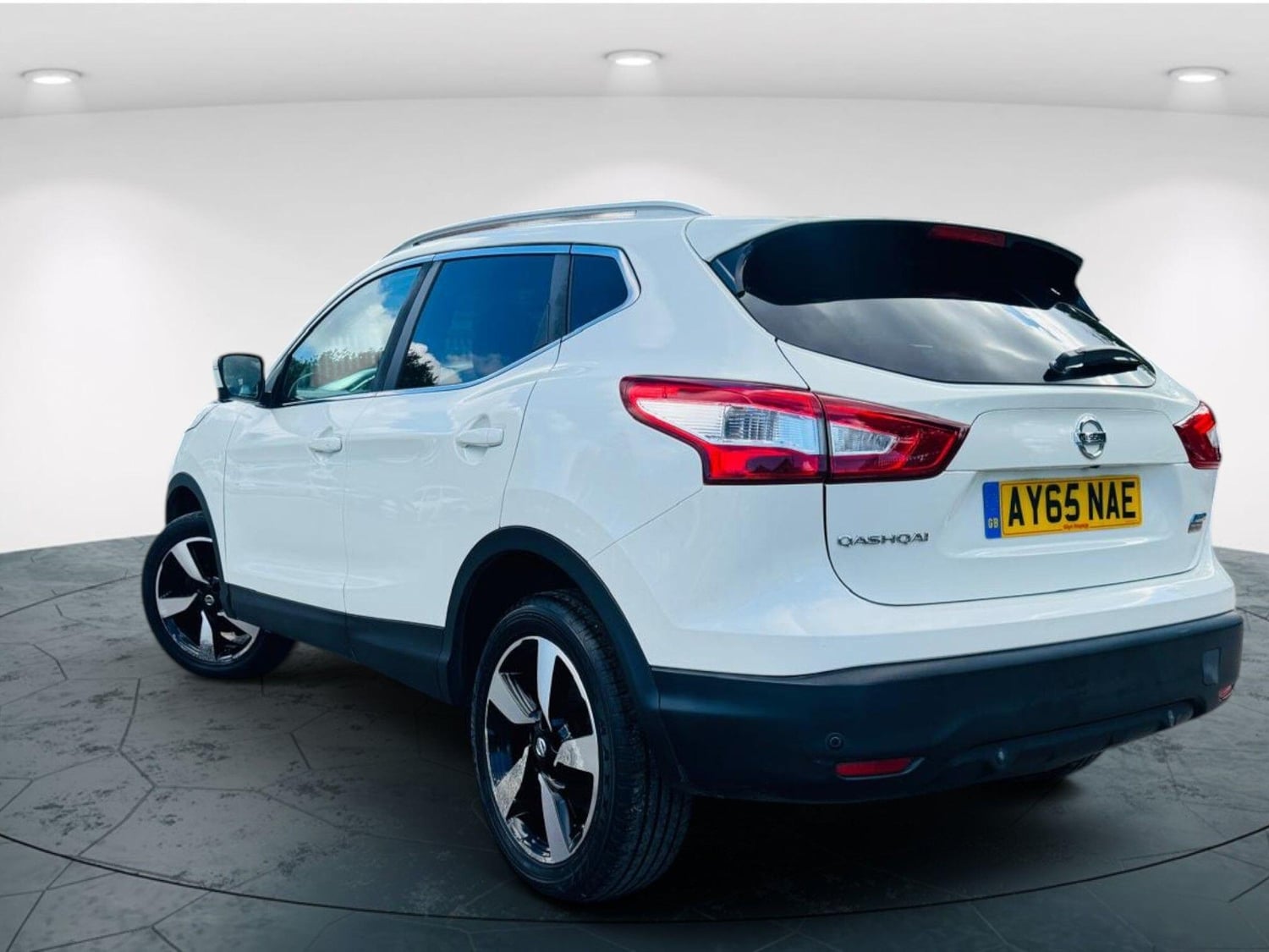 Nissan Qashqai 2015 - Cars
