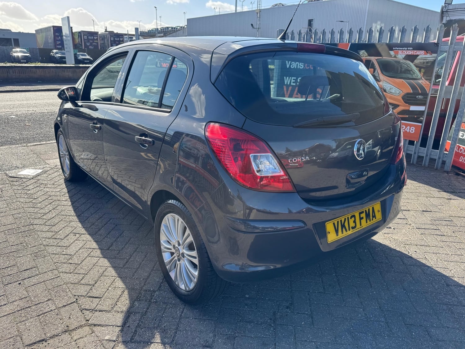 [ berth ]Vauxhall Corsa