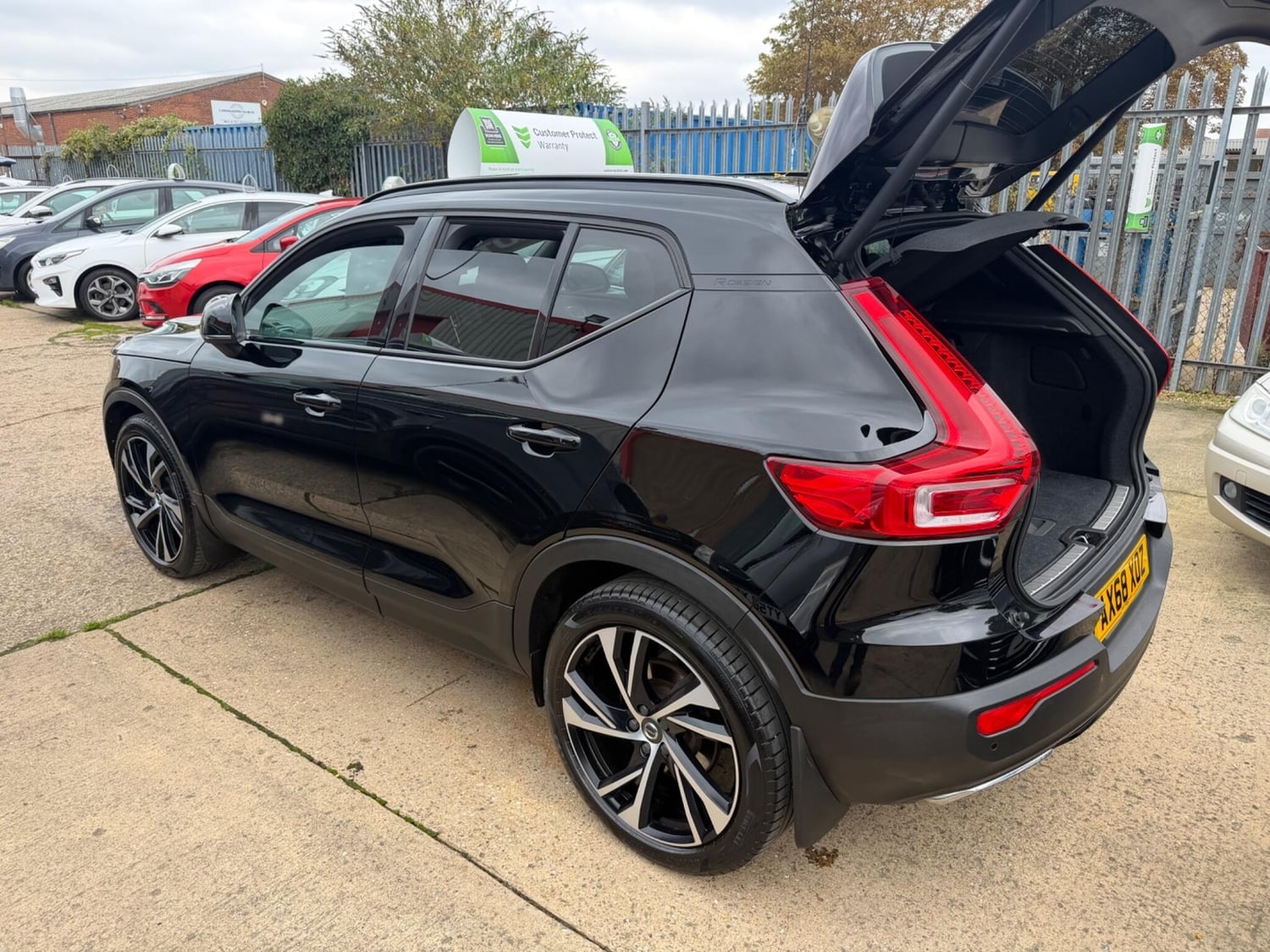 Volvo XC40 2019 - Cars in Wisbech