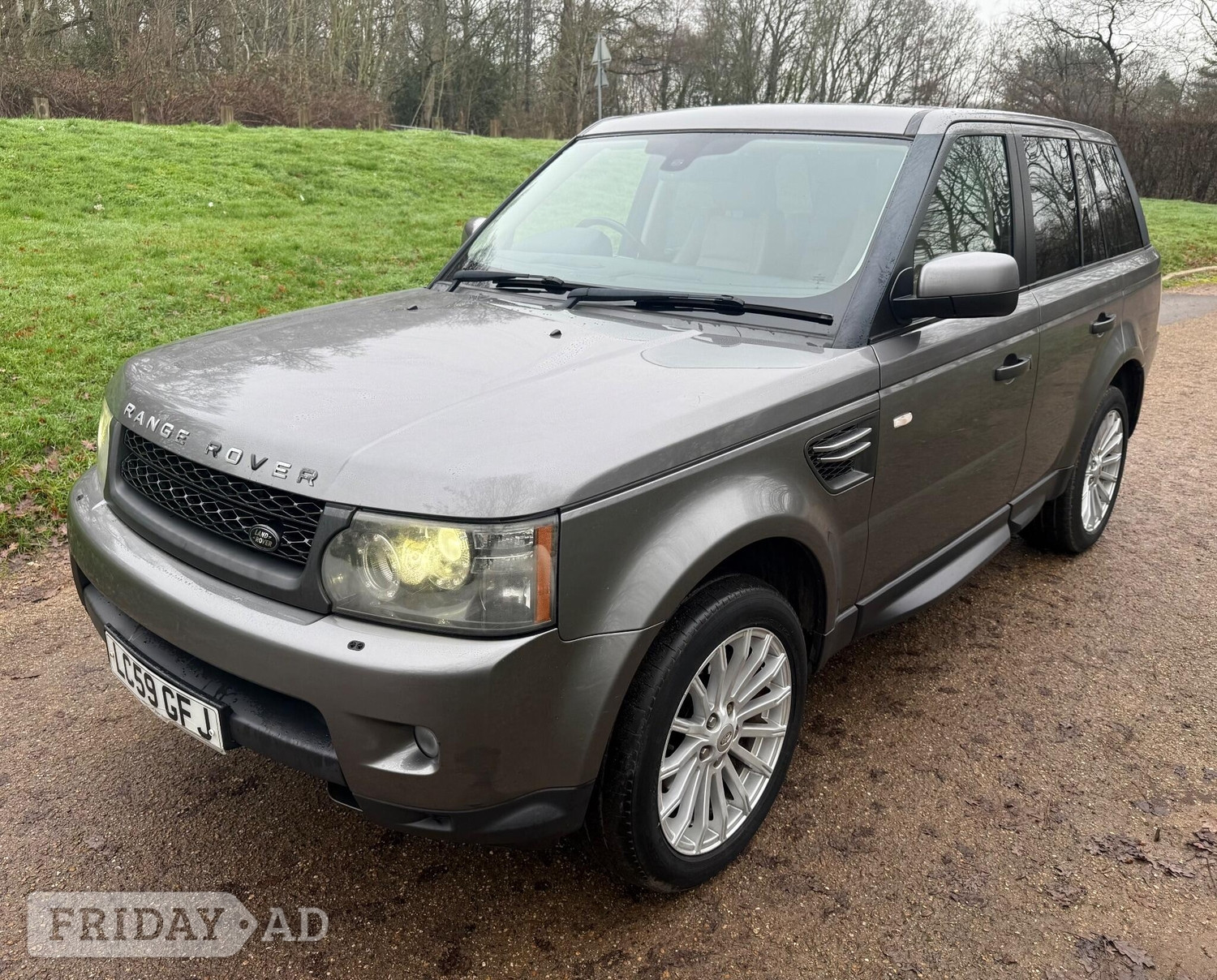 [ berth ]Land Rover Range Rover Sport