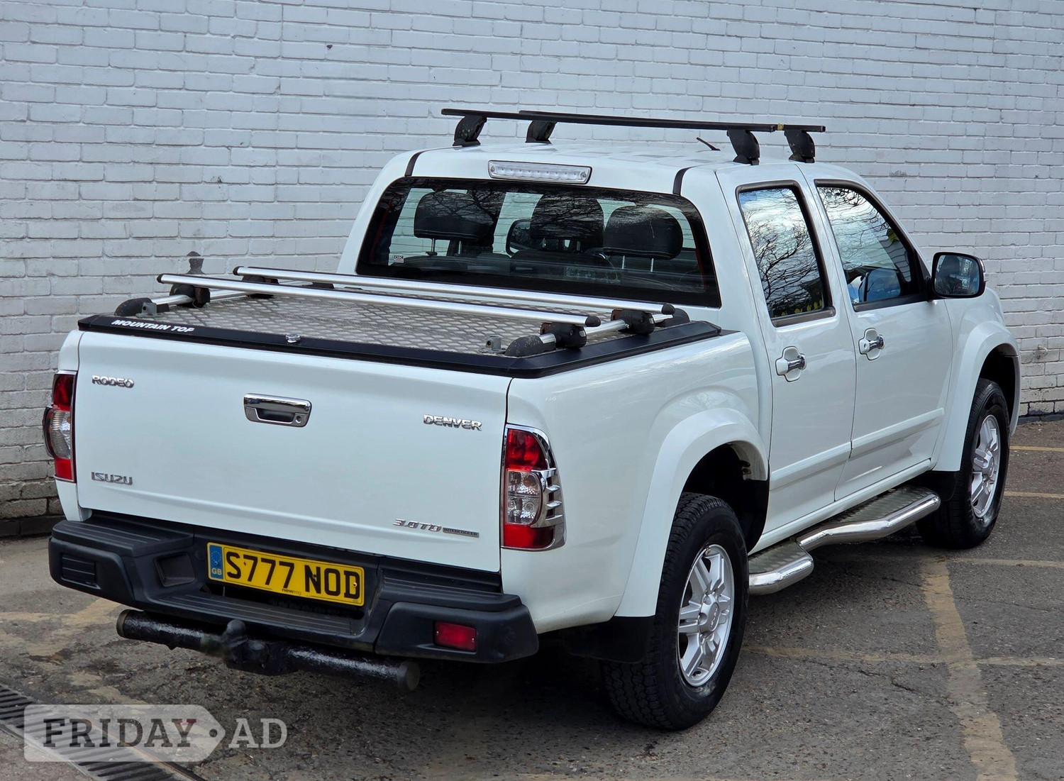 Isuzu Rodeo 2011 - Vans & Commercial Vehicles in Ashford