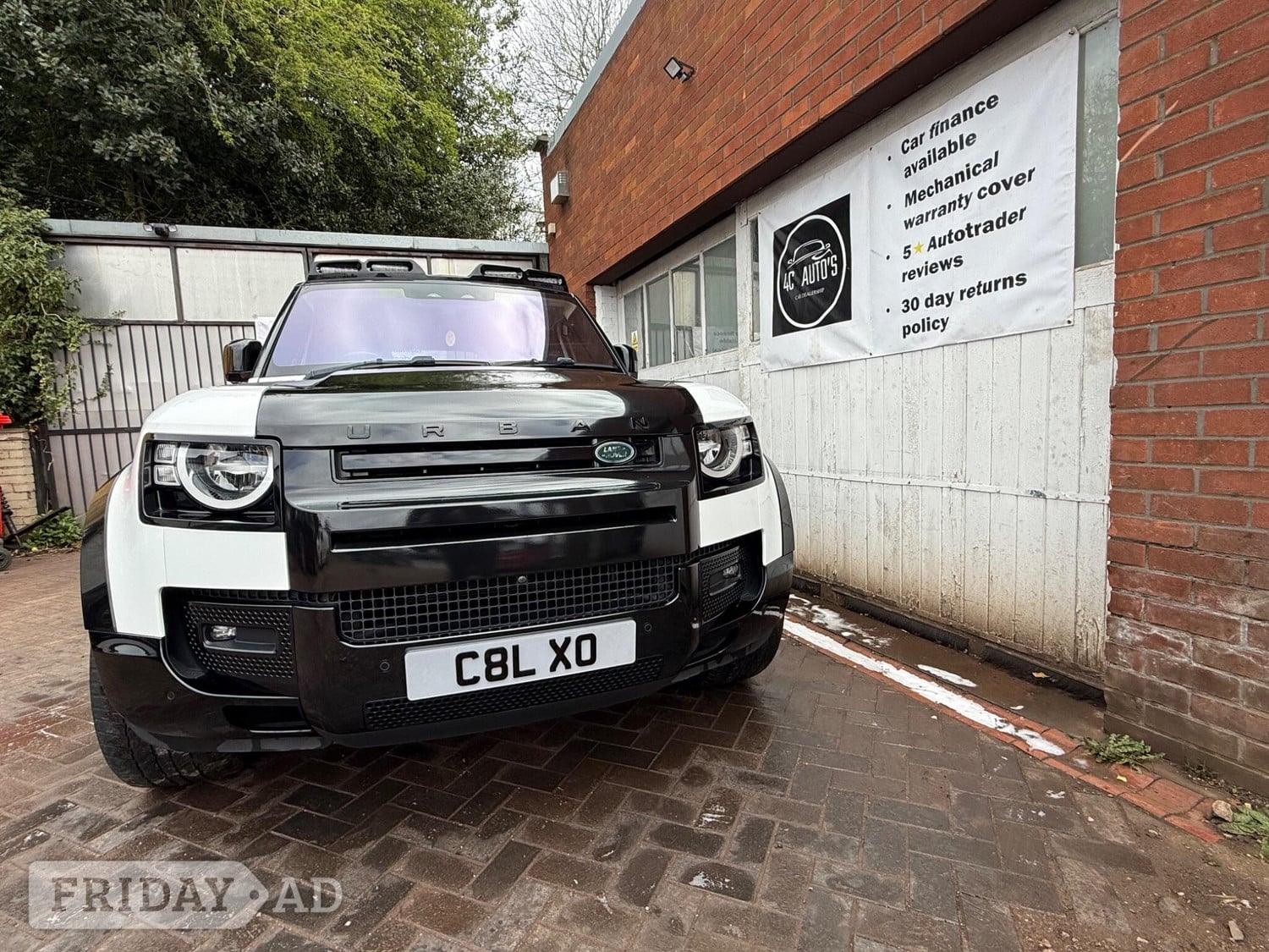 [ berth ]Land Rover Defender 110