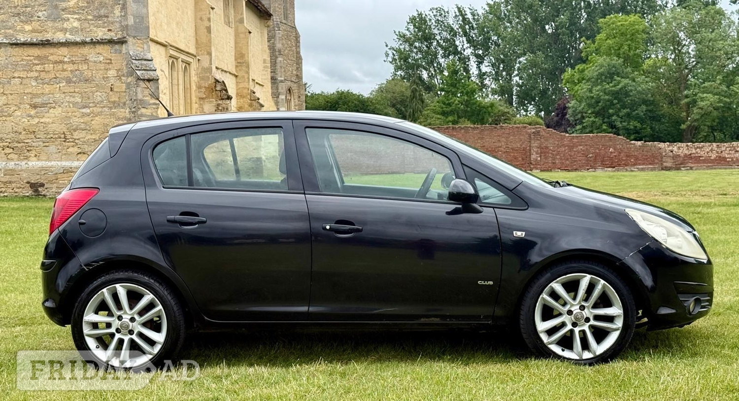[ berth ]Vauxhall Corsa