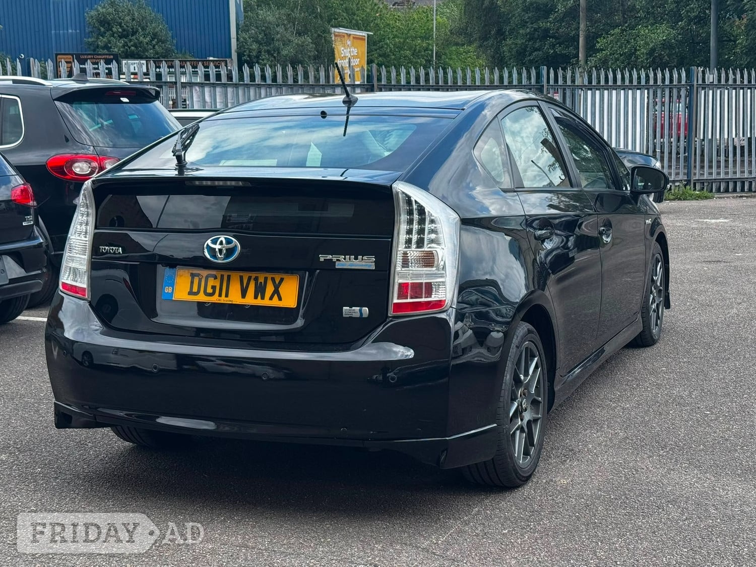 Toyota Prius 2011 - Cars