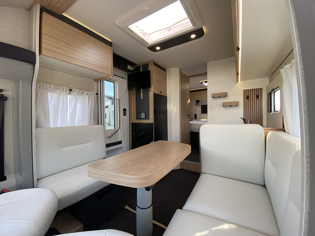 Pilote Evidence P740 FC 2025 for sale - Motorhomes & Caravans in Newark