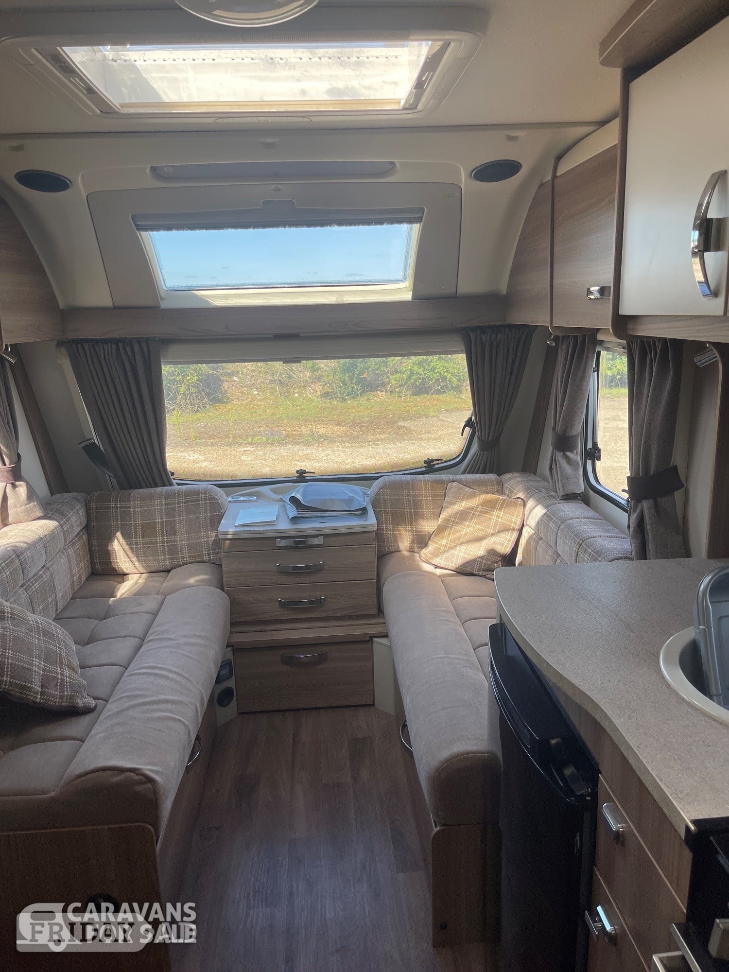 Swift Archway Sport Twywell 2015 - Motorhomes & Caravans