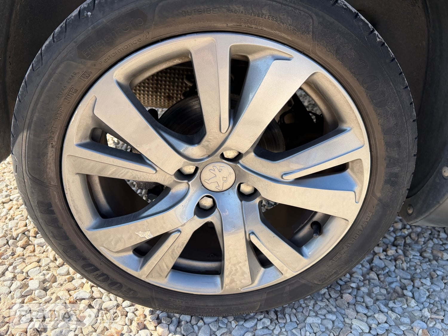 [ berth ]Peugeot 2008