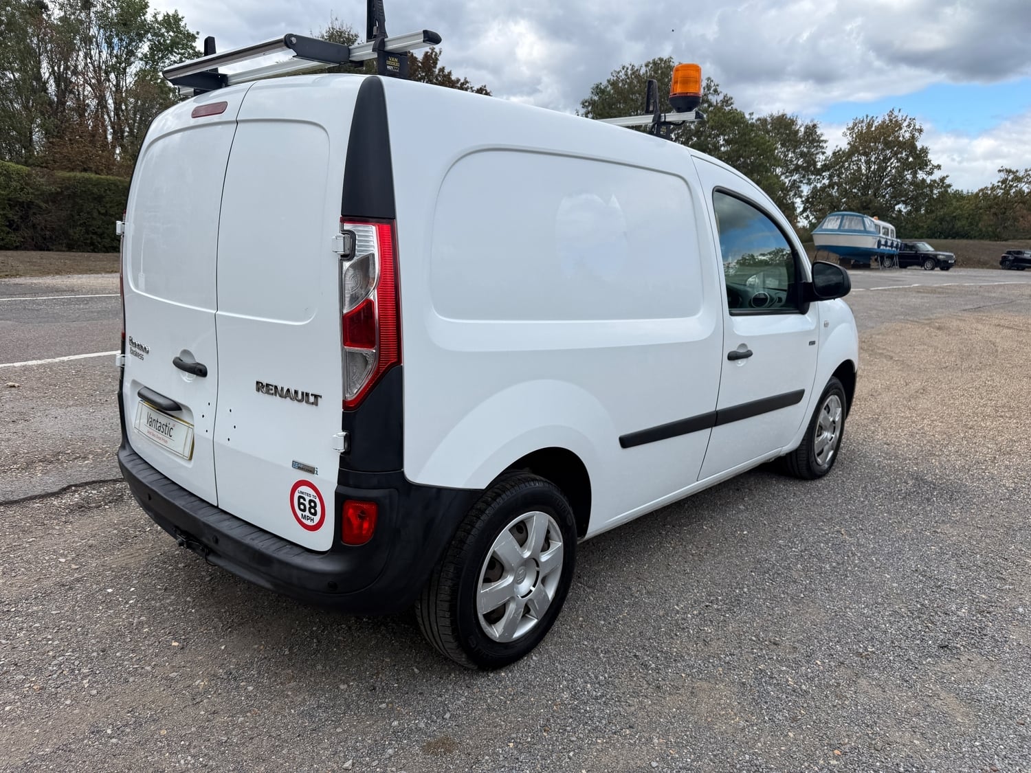 Renault Kangoo 2018 - Vans & Commercial Vehicles in Chertsey