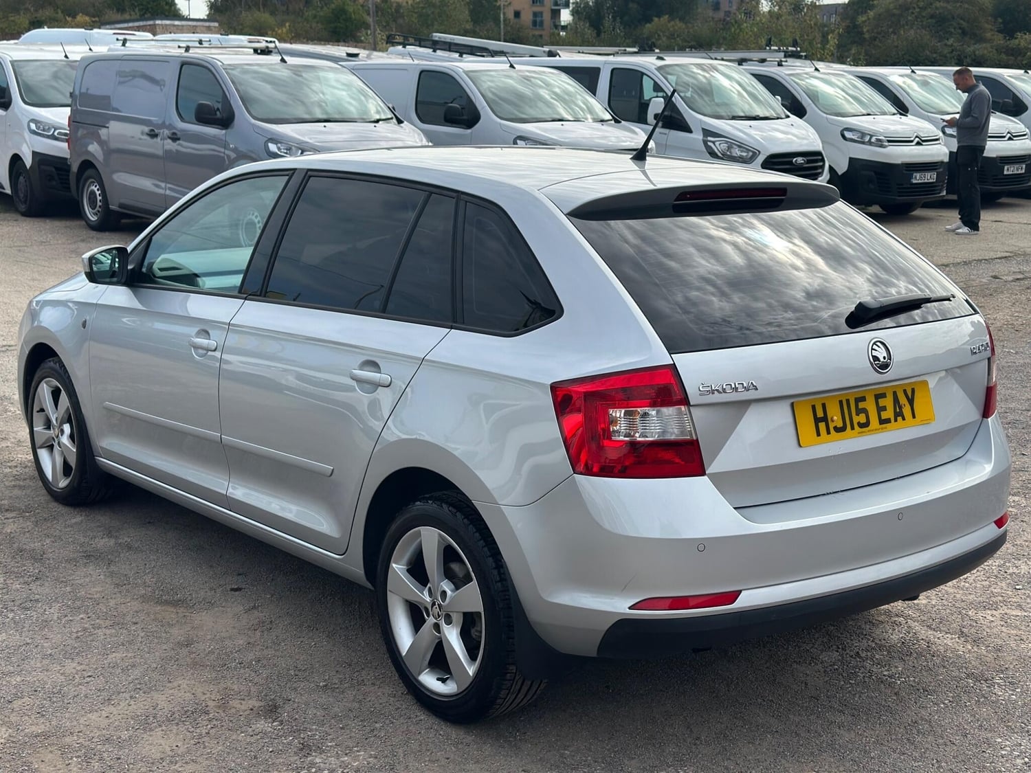 Skoda Rapid Spaceback 2015 - Cars