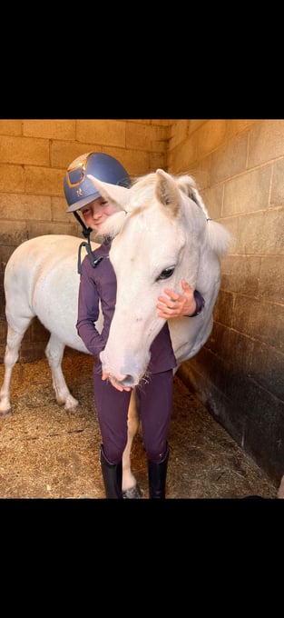 "Adele " White Mare All Rounder