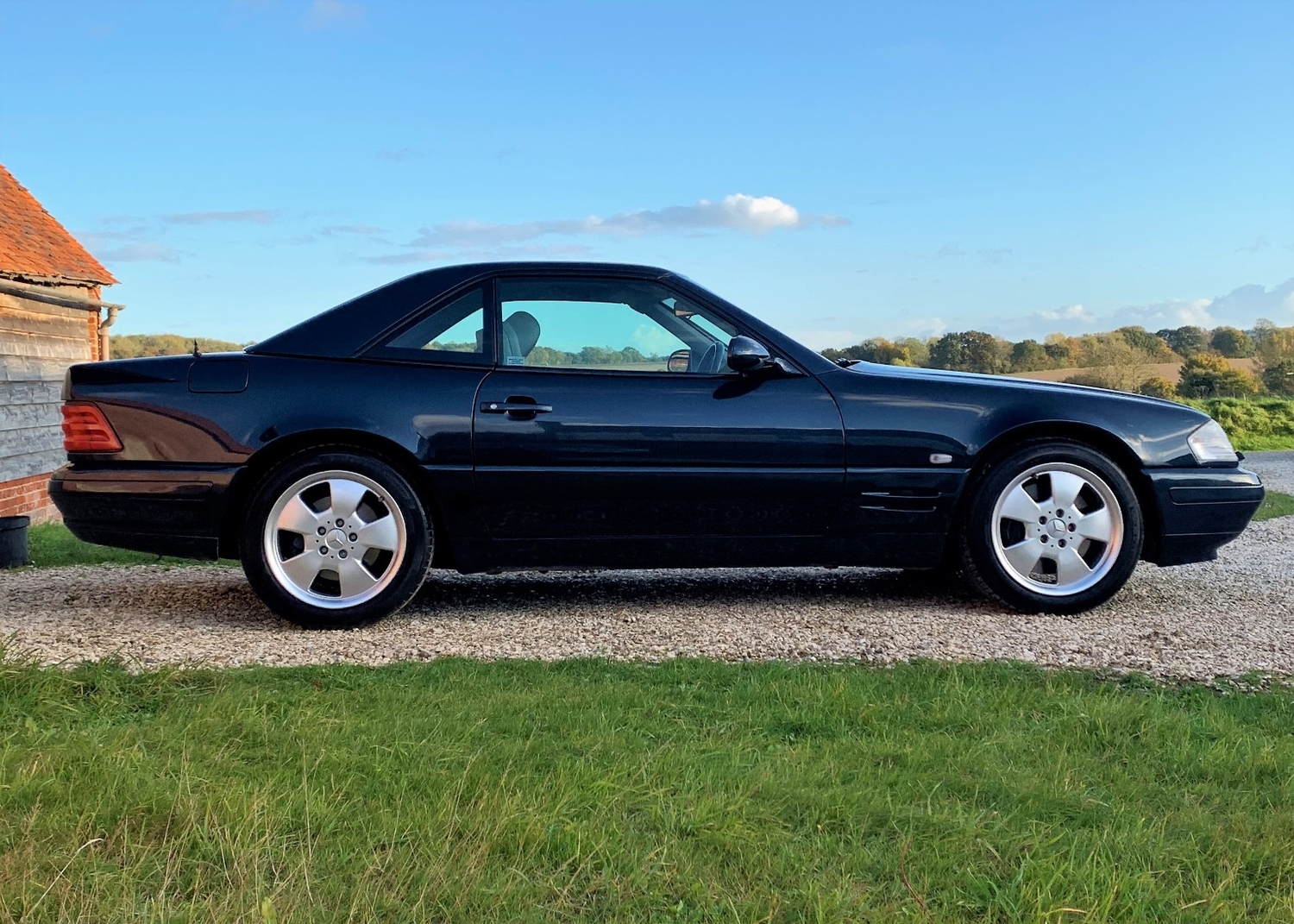 [ berth ]Mercedes-Benz SL Class