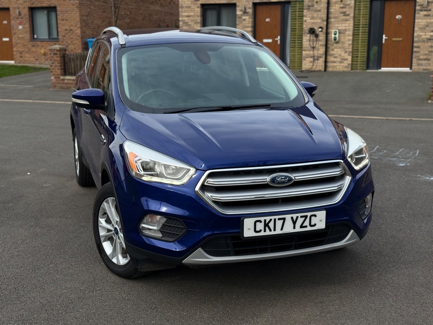 [ berth ]Ford Kuga