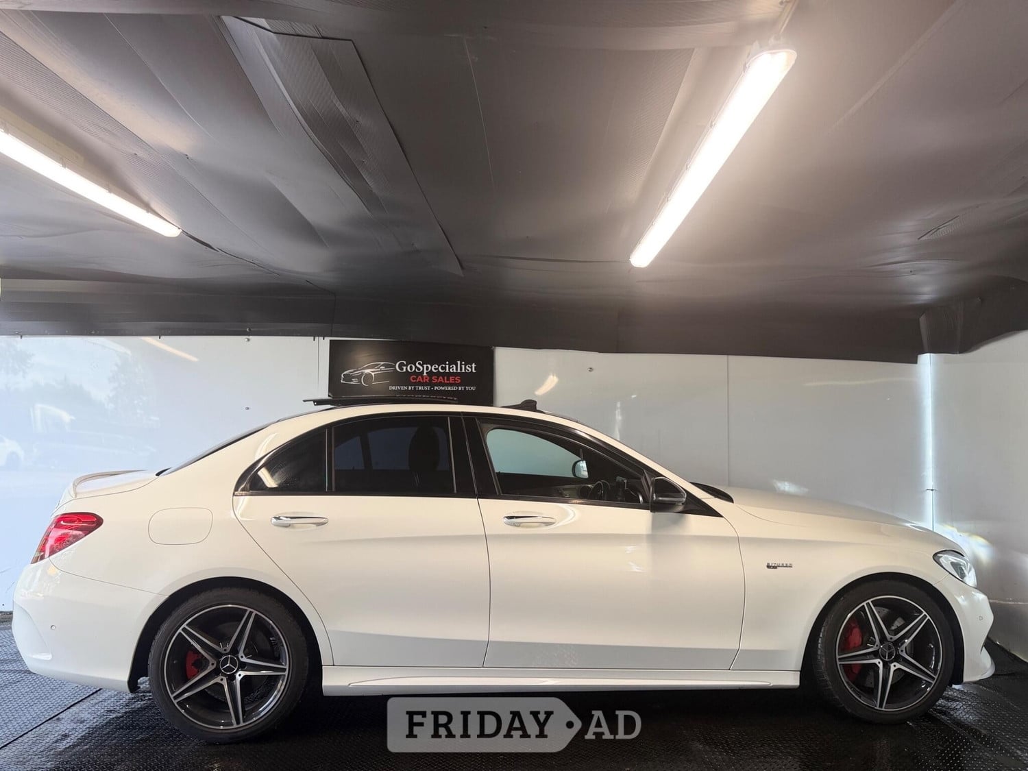 [ berth ]Mercedes-Benz C Class