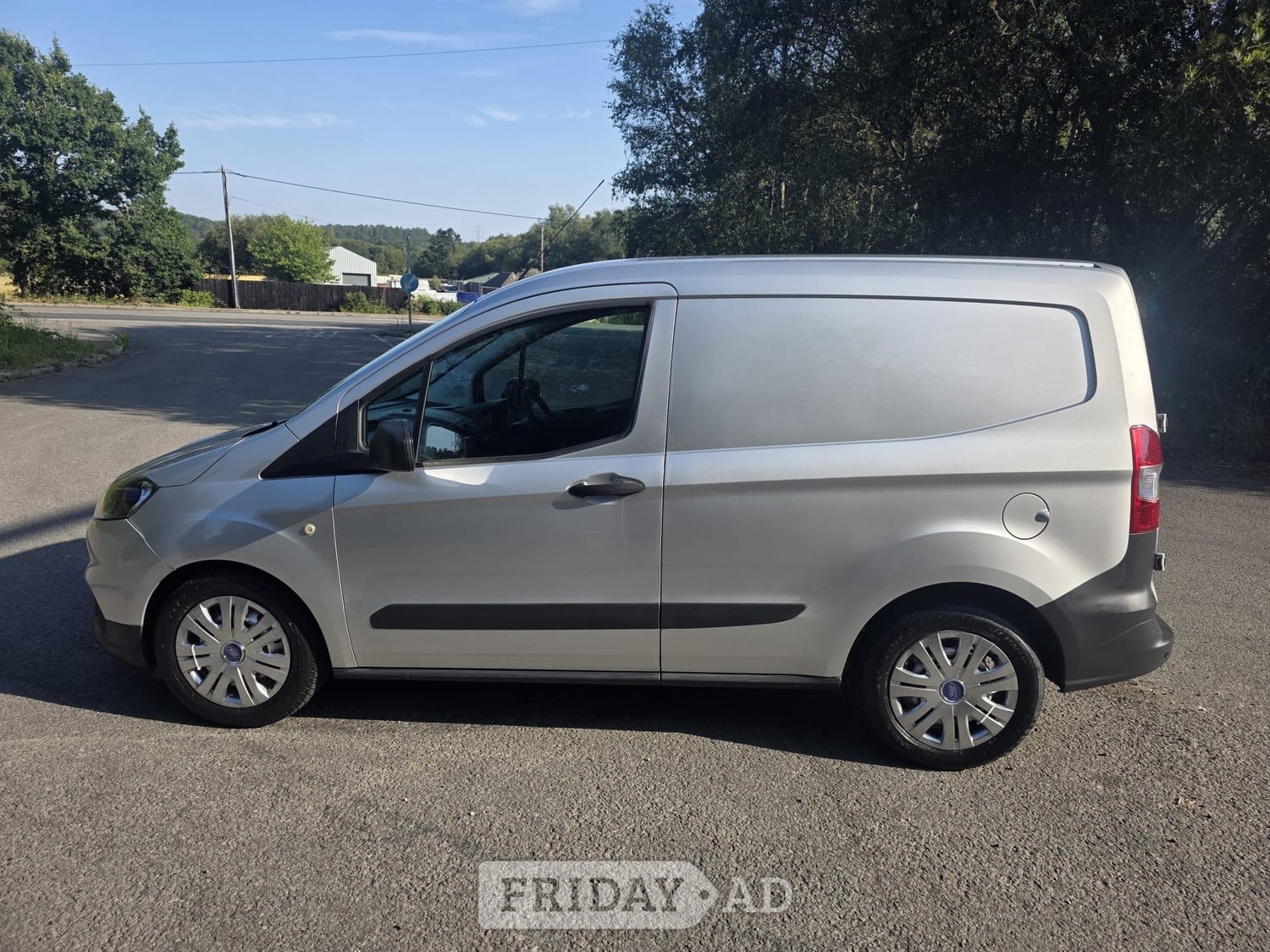 Ford Transit Courier 2019 - Vans & Commercial Vehicles