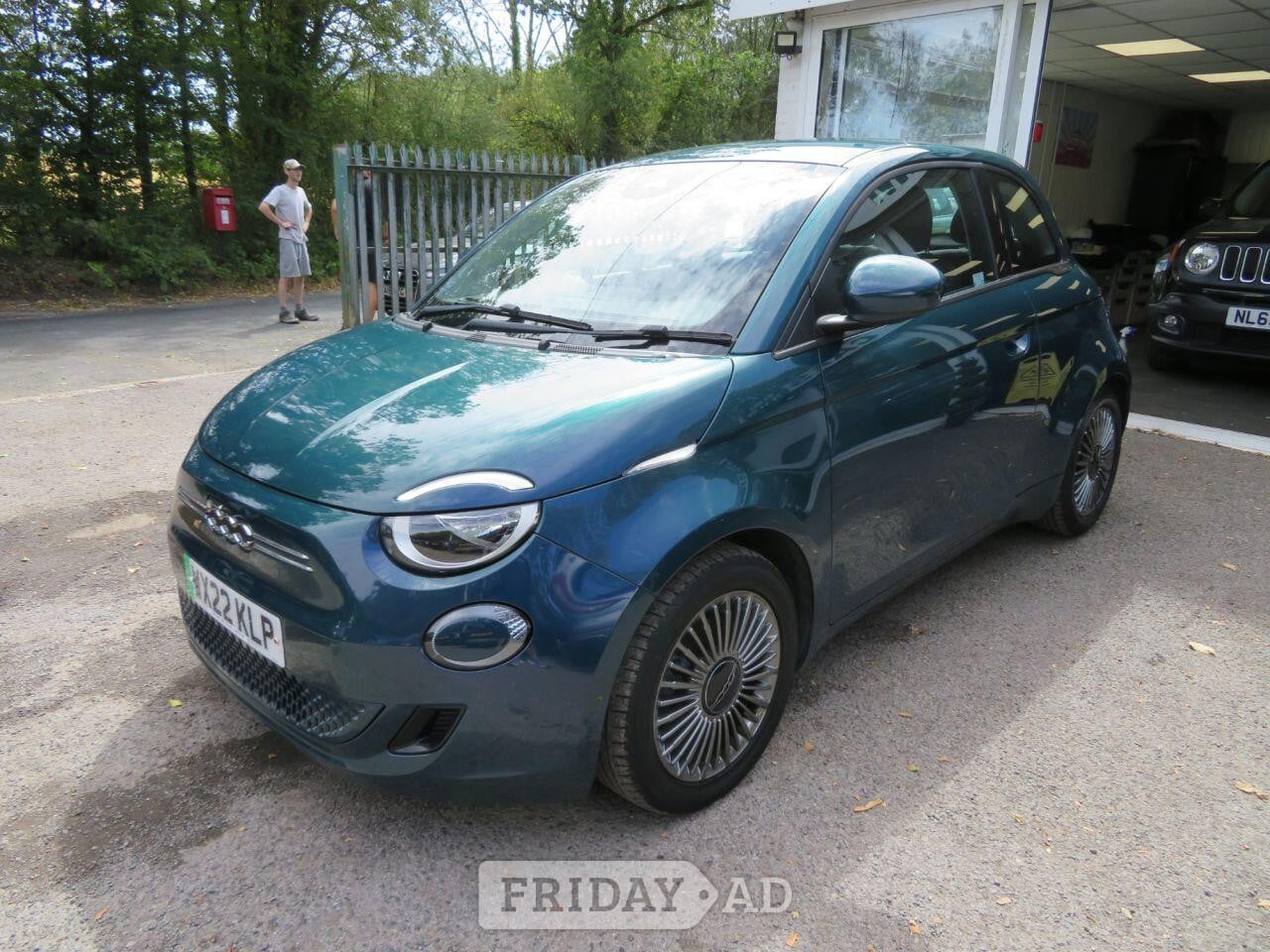 2022 Fiat 500E 42kWh Icon Hatchback 3dr Electric Automatic (118 ps) WIRELESS APPLE CARPLAY / ANDROID - Cars in Horsham