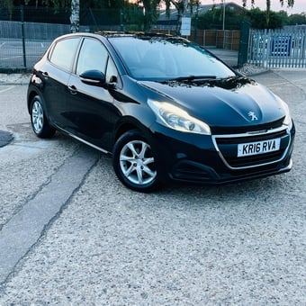Peugeot 208 2016
