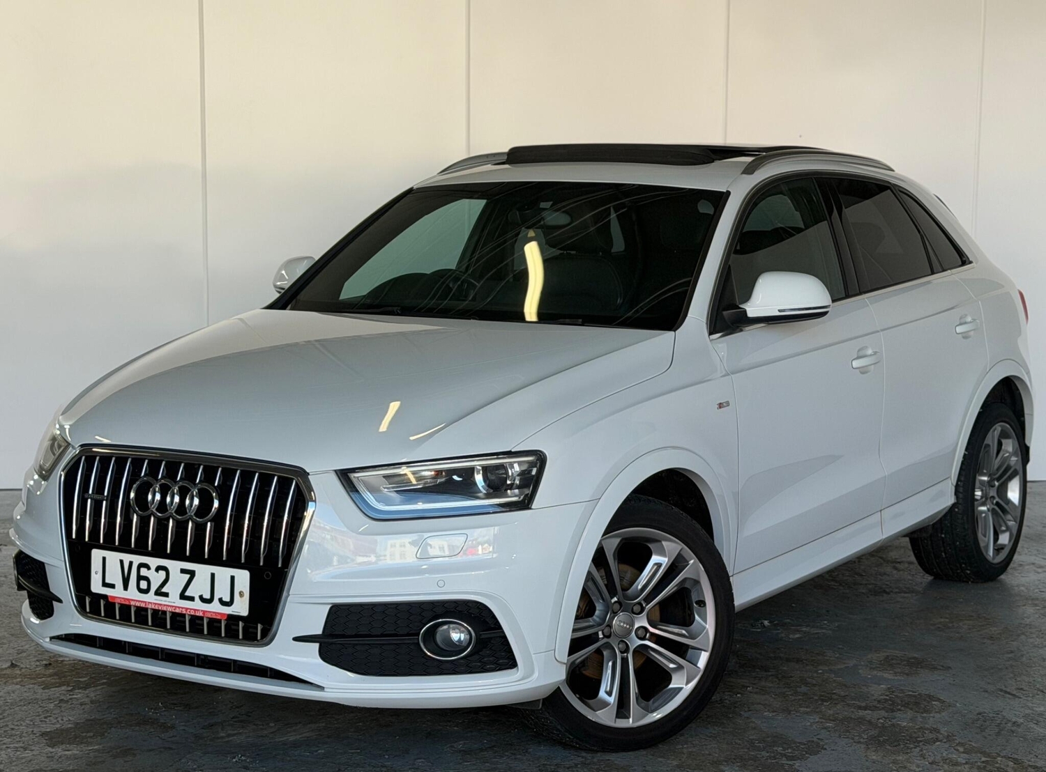 [ berth ]Audi Q3