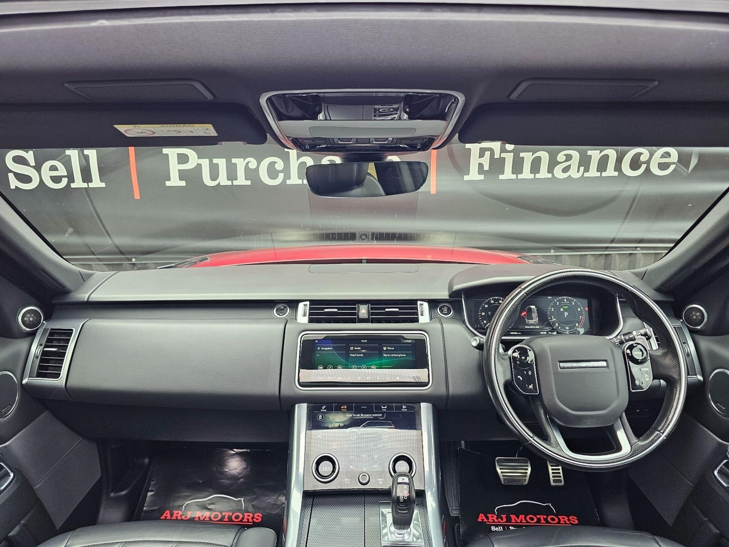 [ berth ]Land Rover Range Rover Sport