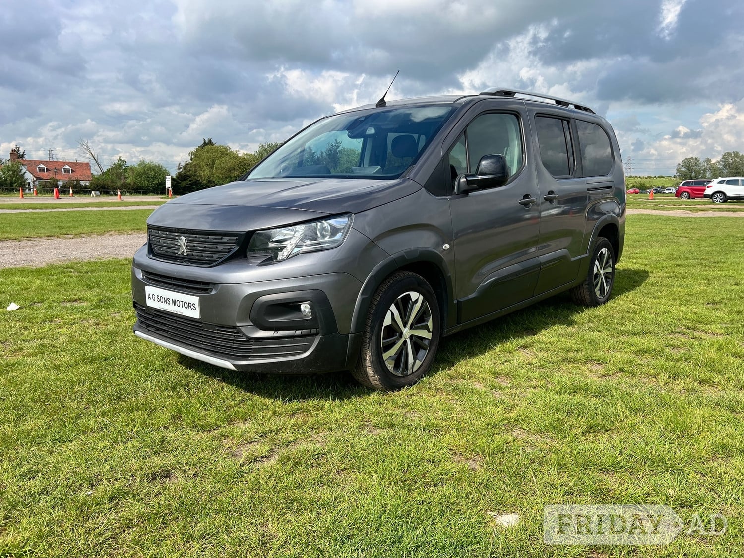 Peugeot Rifter 2019 - Cars in Havering