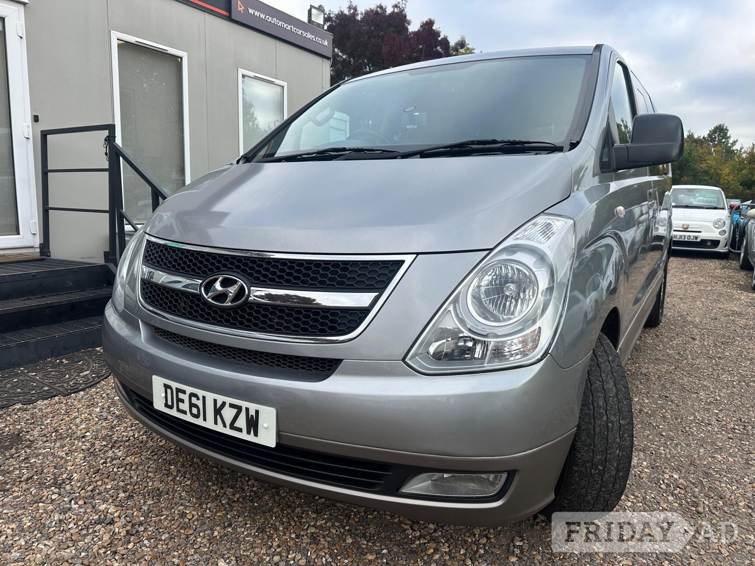 [ berth ]Hyundai i800