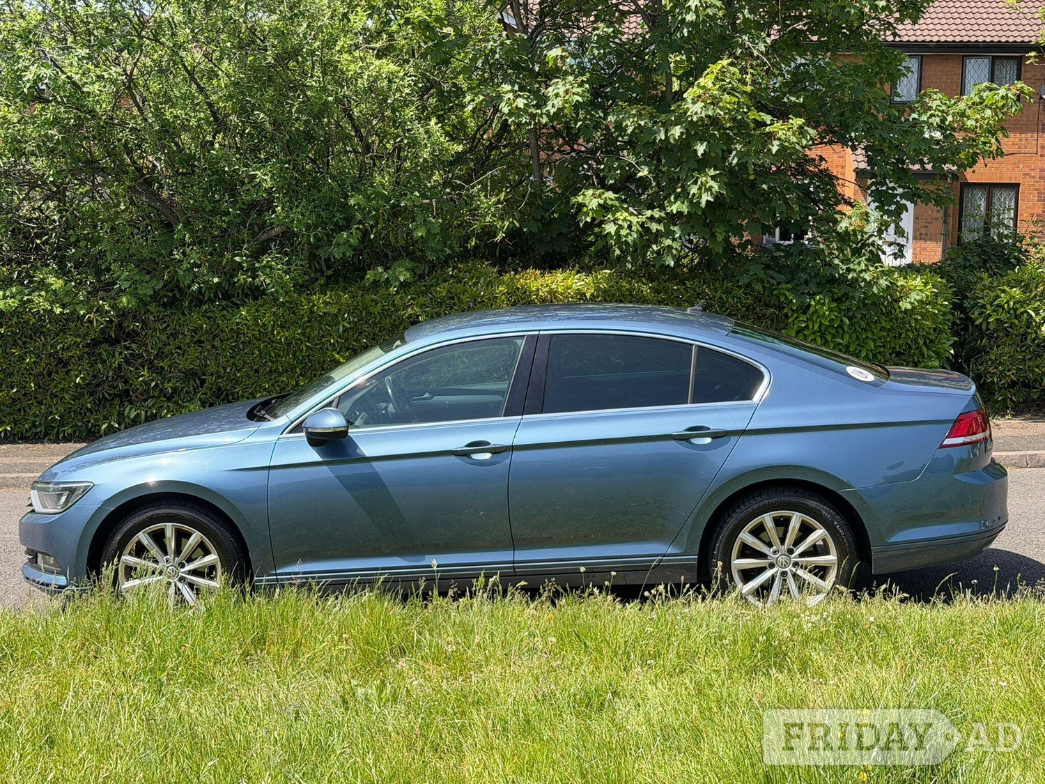 Volkswagen Passat 2017 - Cars in Birmingham