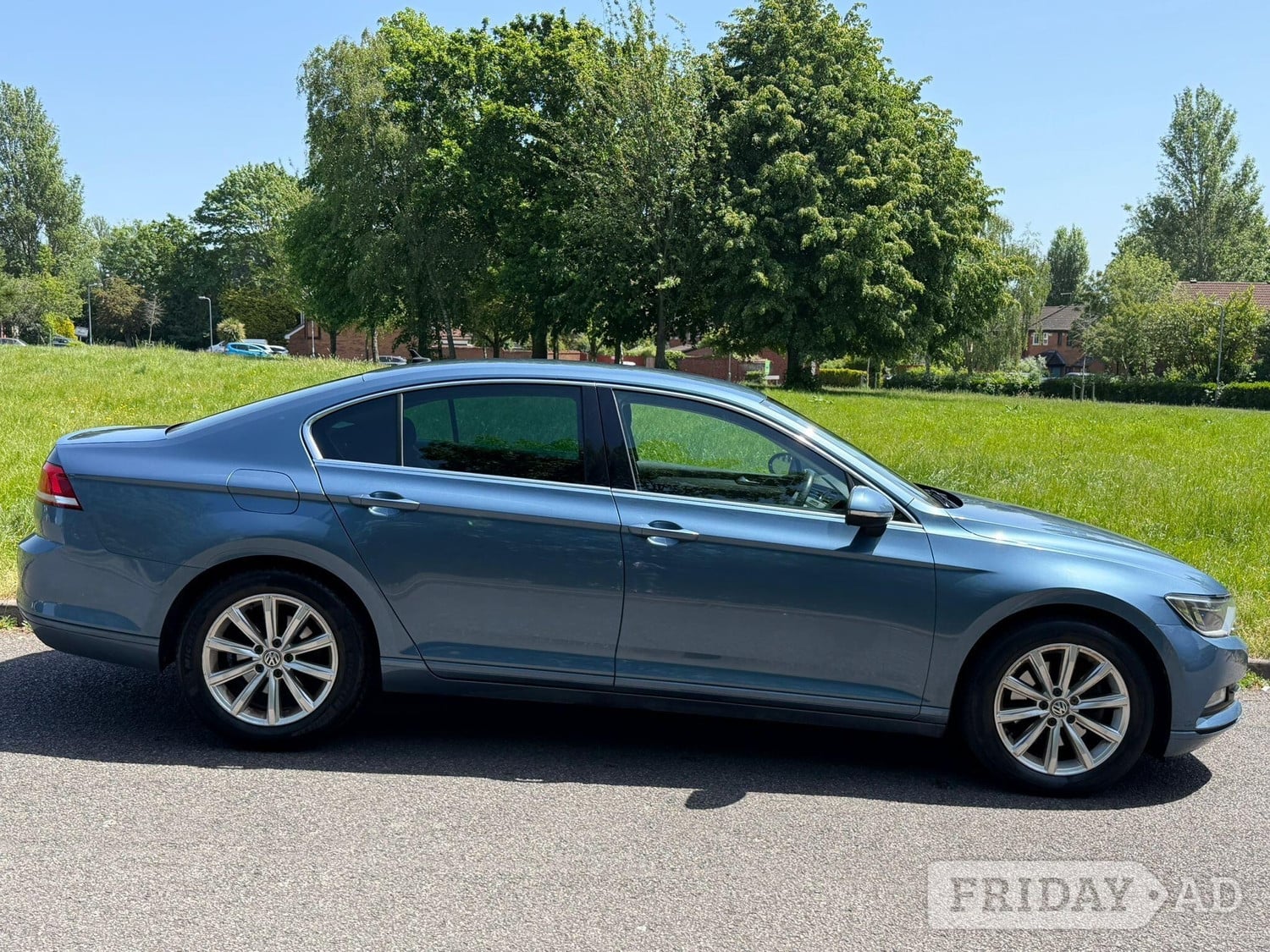 Volkswagen Passat 2017 - Cars
