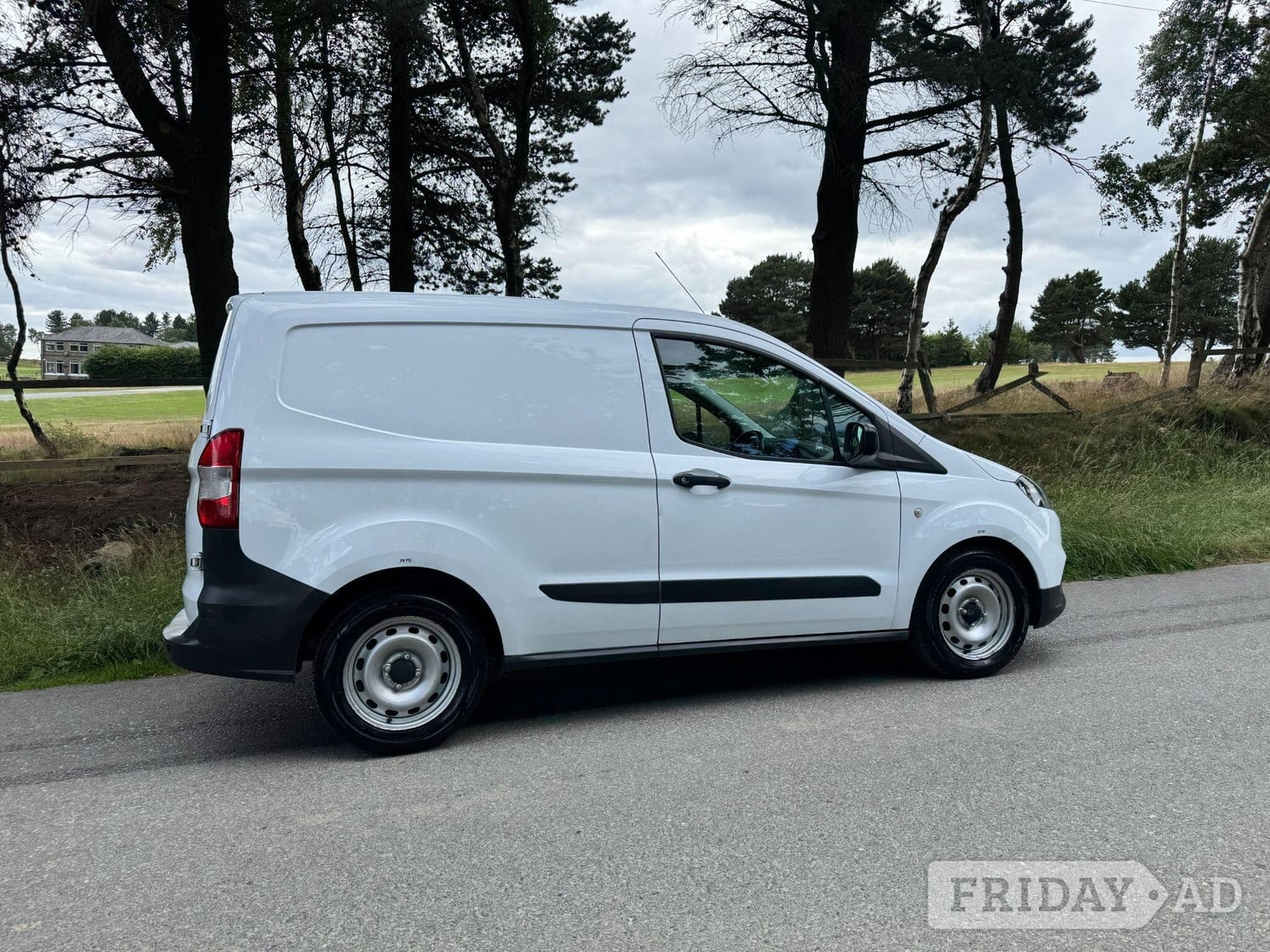 Ford Transit Courier 2020 - Vans & Commercial Vehicles