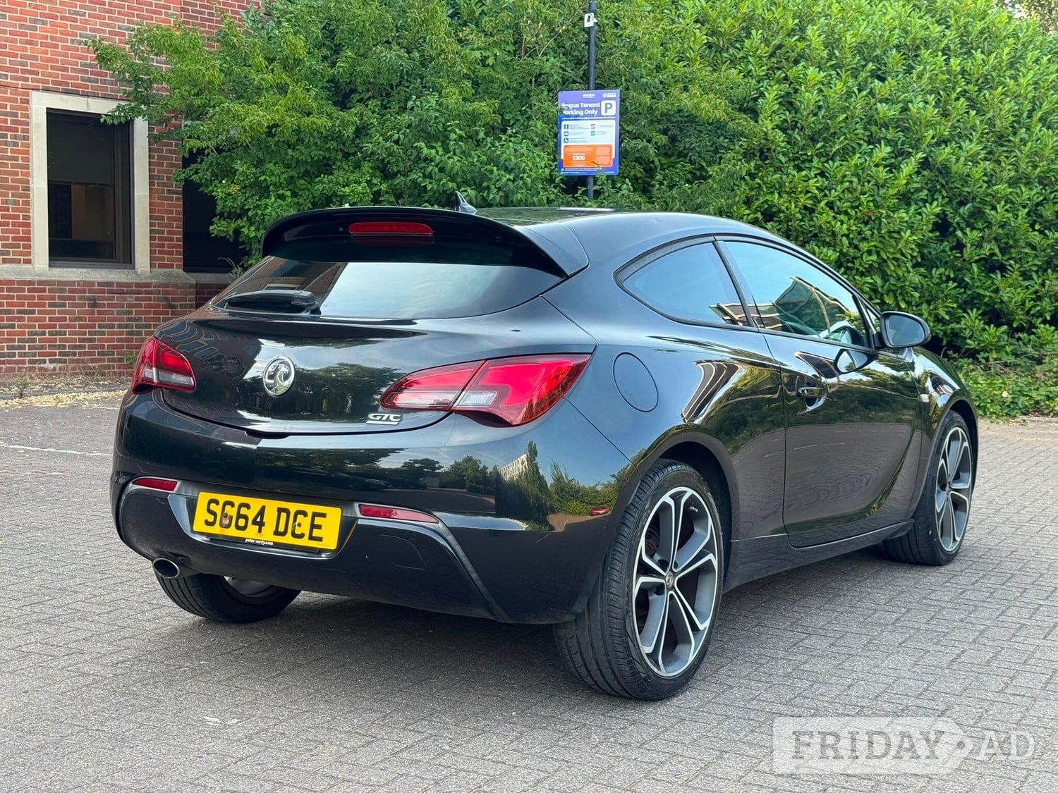 Vauxhall Astra 2014 - Cars in Hillingdon