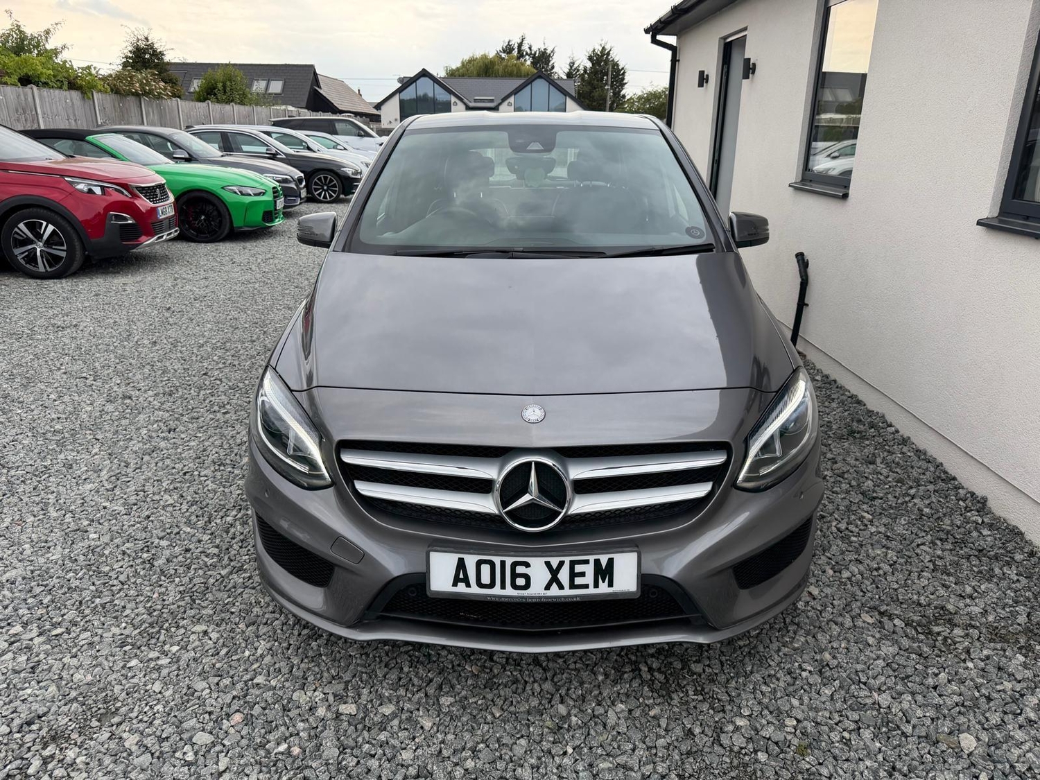 [ berth ]Mercedes-Benz B Class
