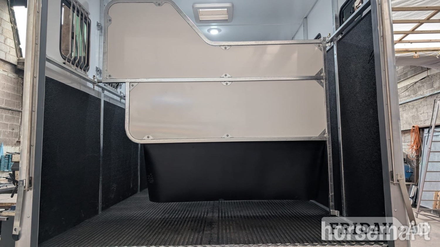 Daf  DAF Horsebox - Trailers & Horseboxes