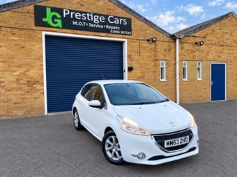 Peugeot 208 2014