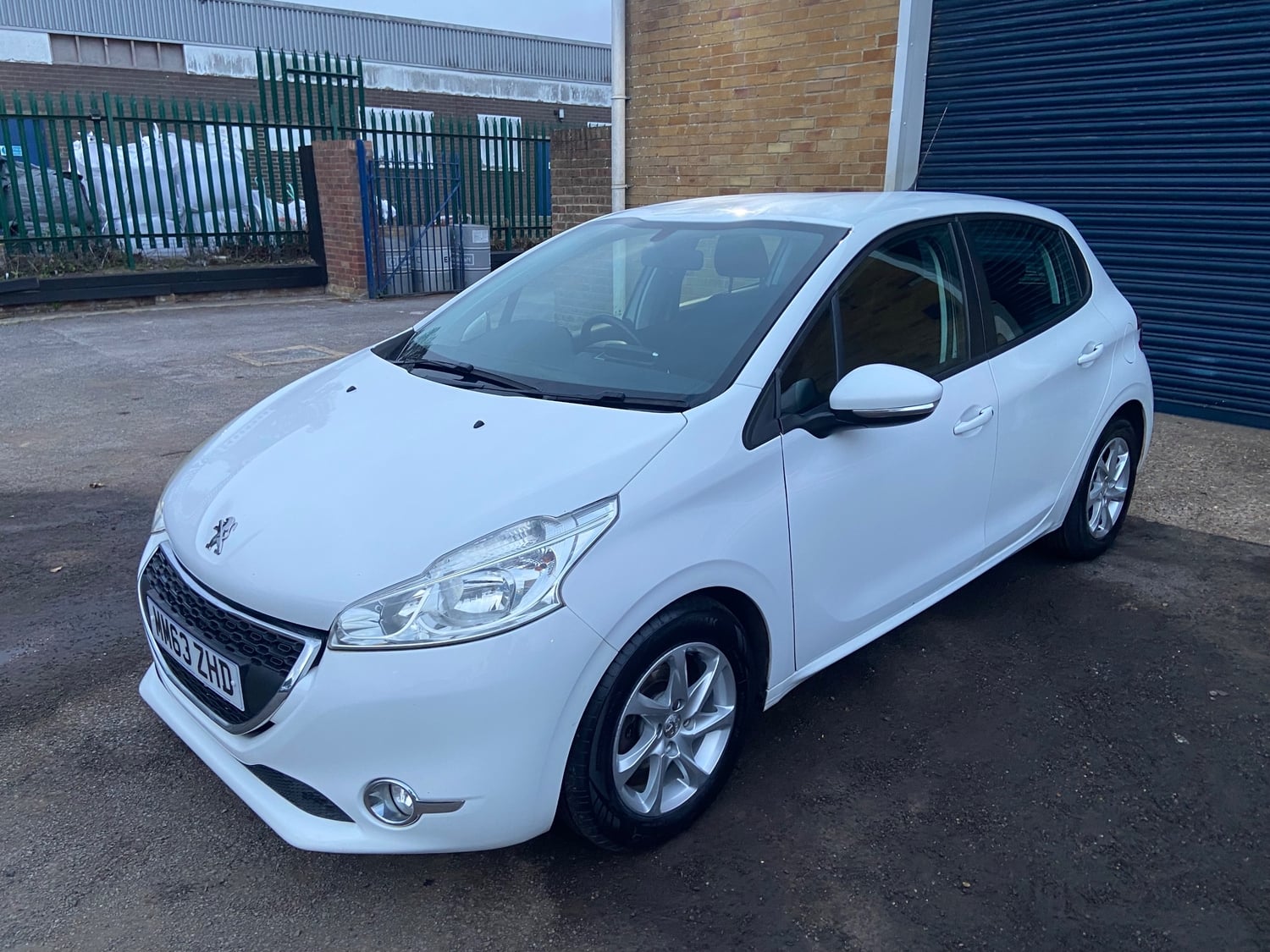 Peugeot 208 Worthing