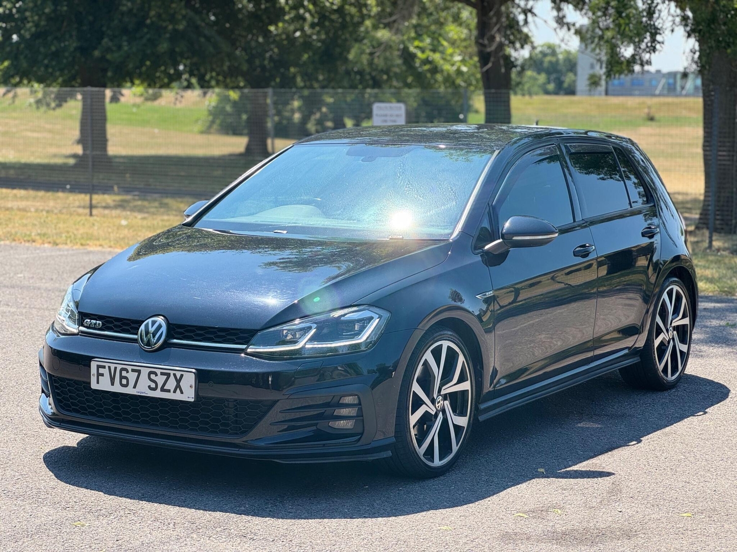 [ berth ]Volkswagen Golf