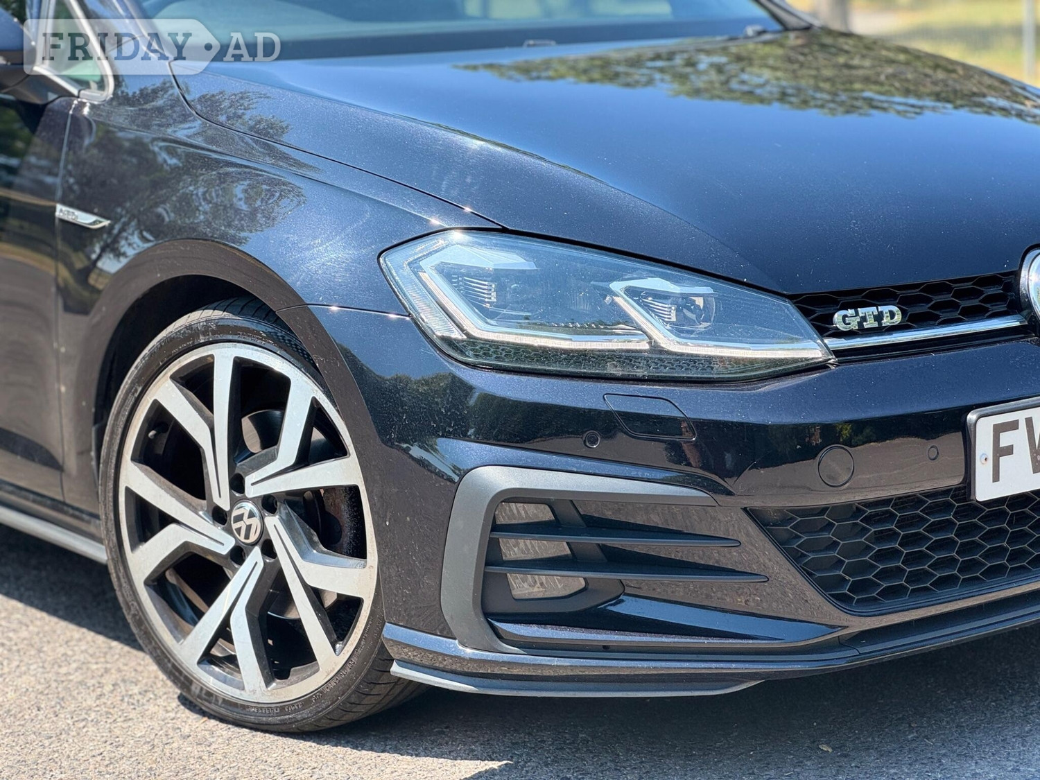 Volkswagen Golf 2017 - Cars