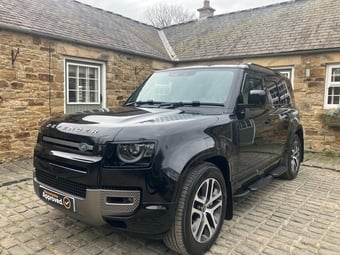 Land Rover Defender 110 2025