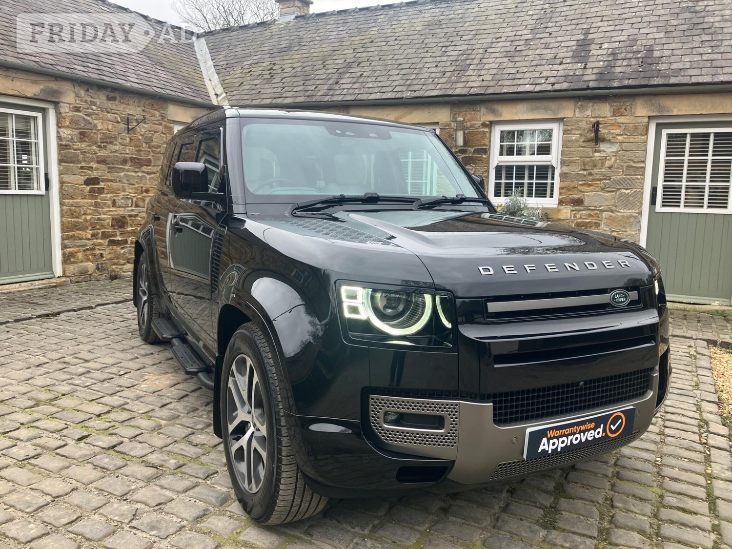 Land Rover Defender 110 2025 - Cars