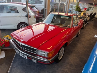Mercedes-Benz 300 1989