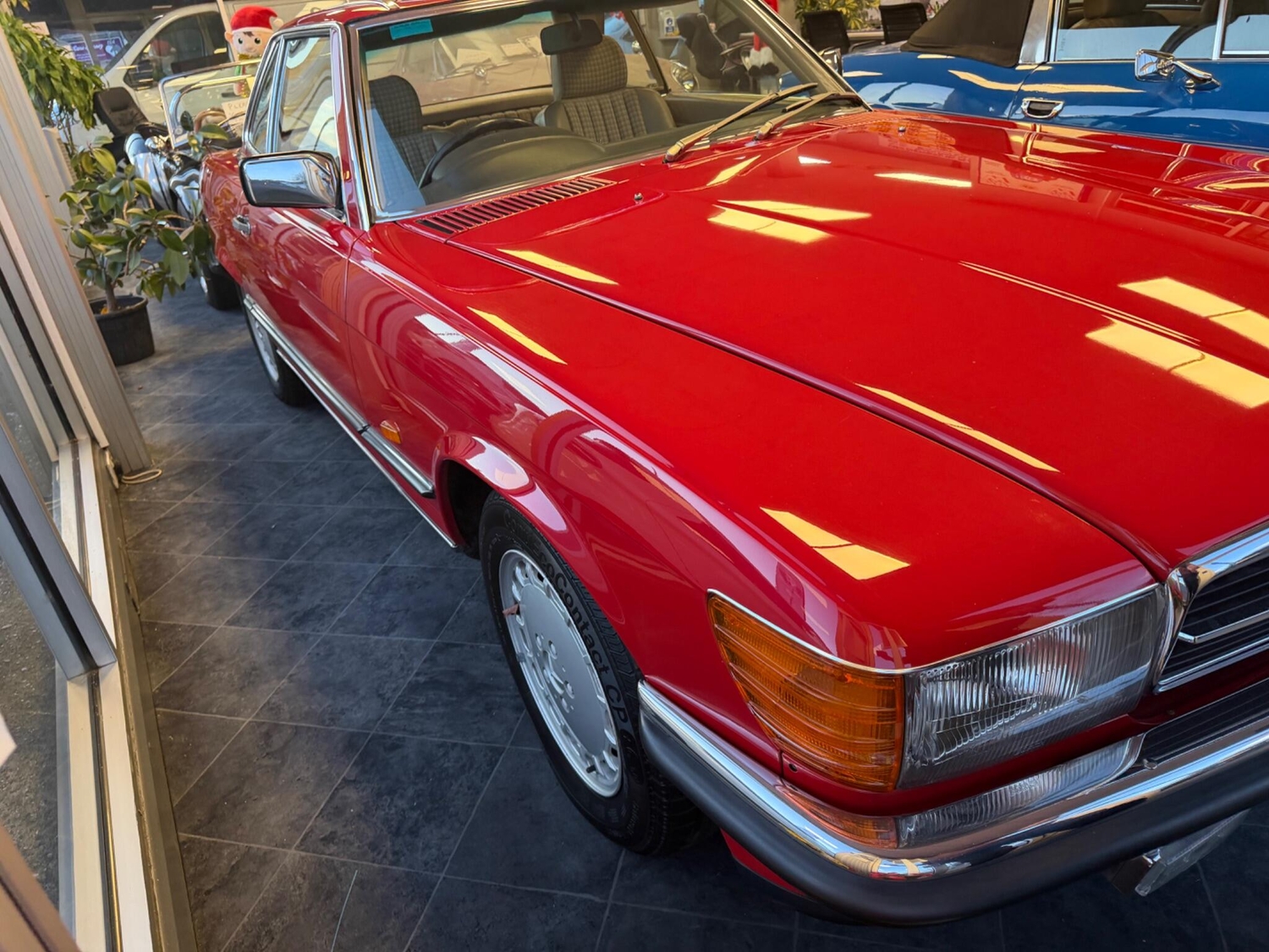Mercedes-Benz 300 Sutton