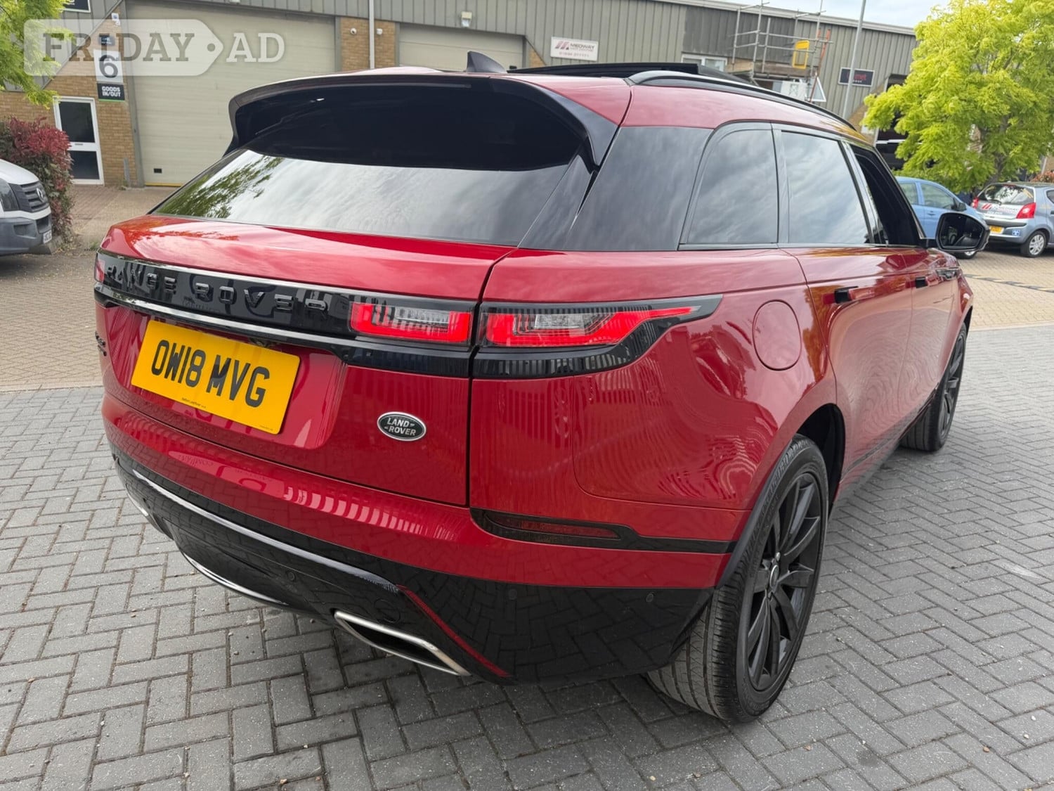 Land Rover Range Rover Velar 2018 - Cars in Gillingham