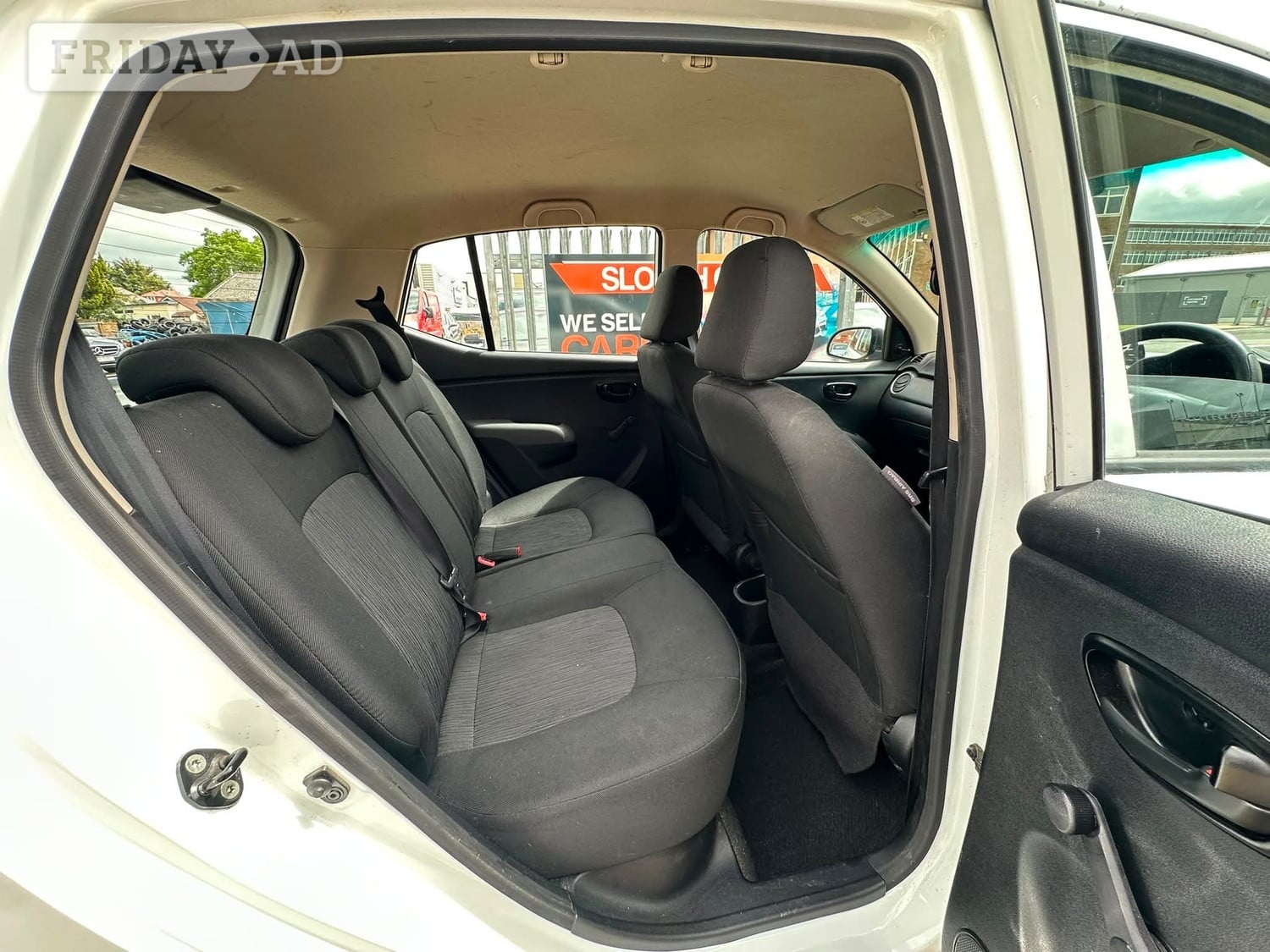 Hyundai i10 2013 - Cars