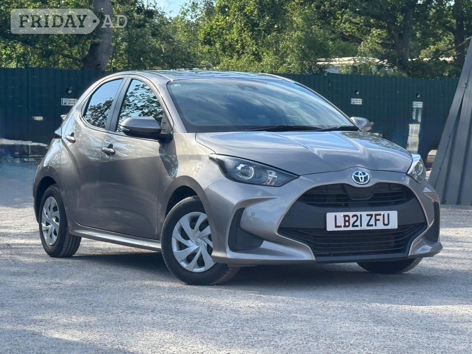 Toyota Yaris 2021 in Farnham