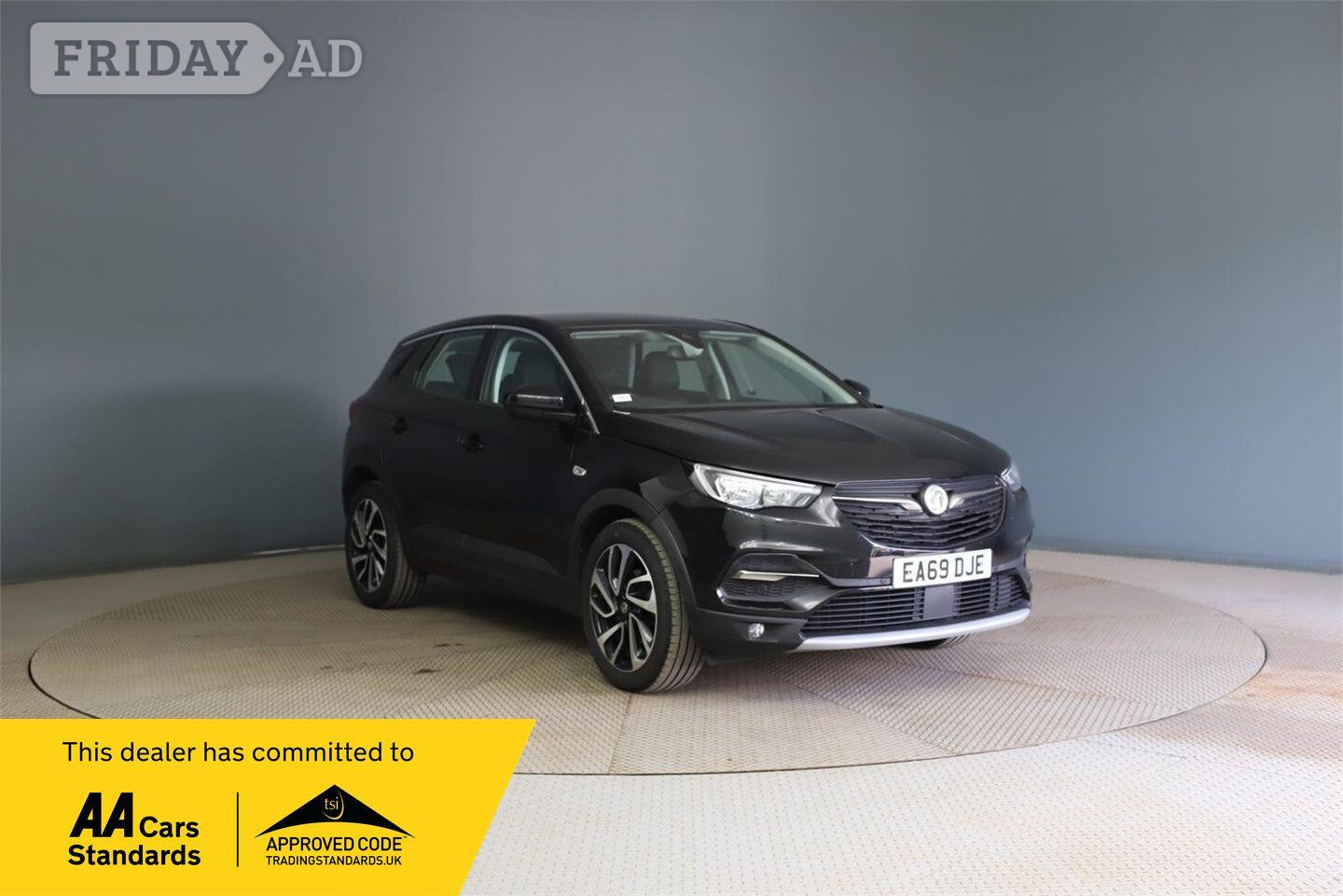 Vauxhall Grandland X 2019 in Staines