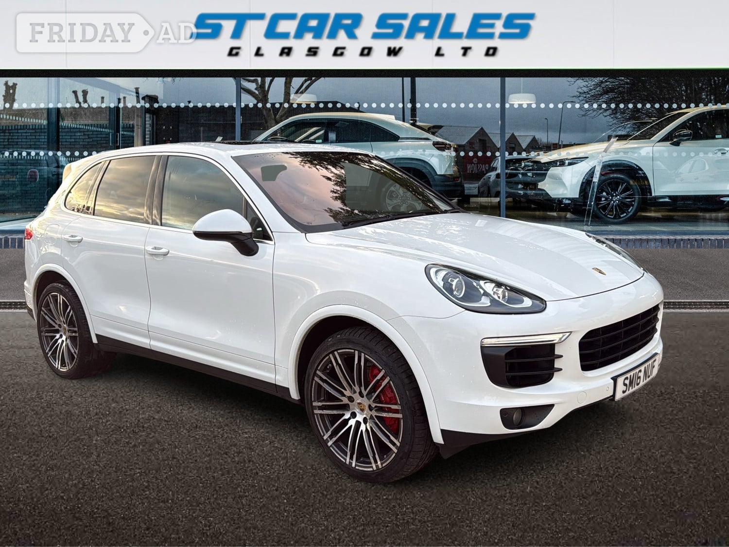 Porsche Cayenne 2016 in Glasgow