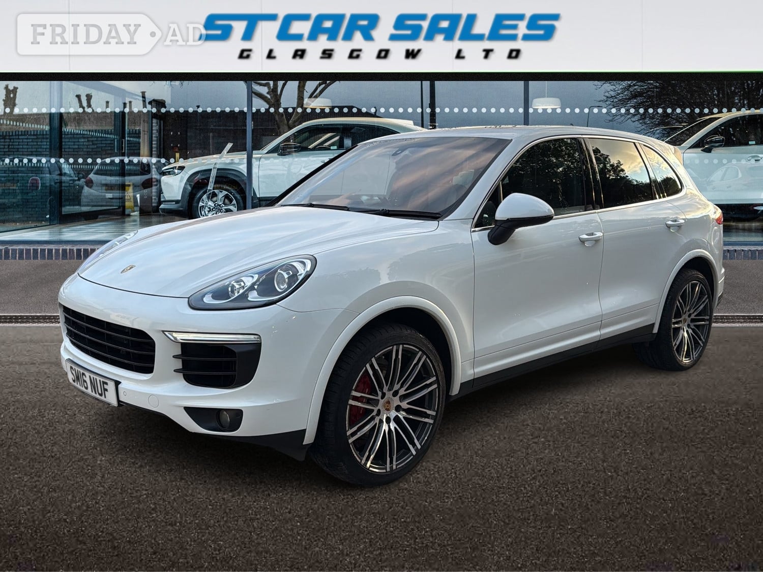 [ berth ]Porsche Cayenne