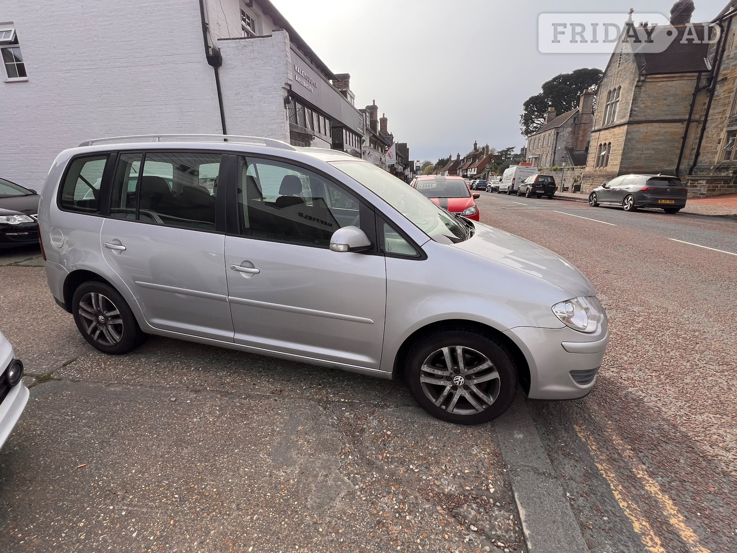 [ berth ]Volkswagen Touran