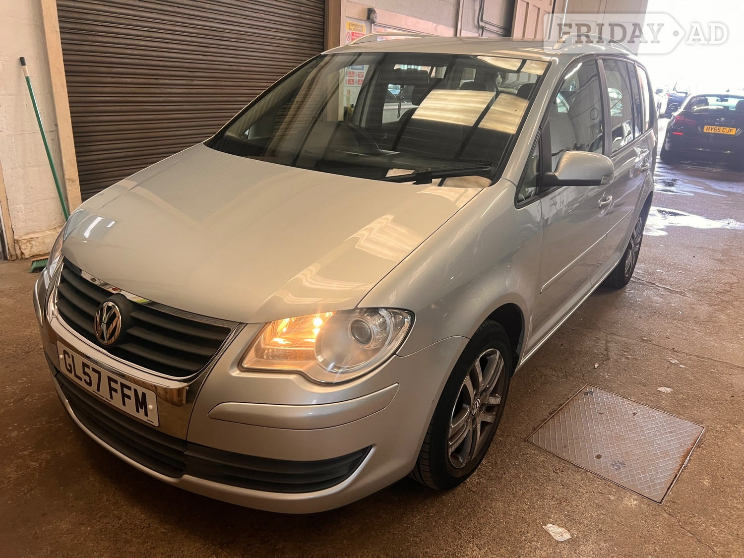 Volkswagen Touran 2007 - Cars
