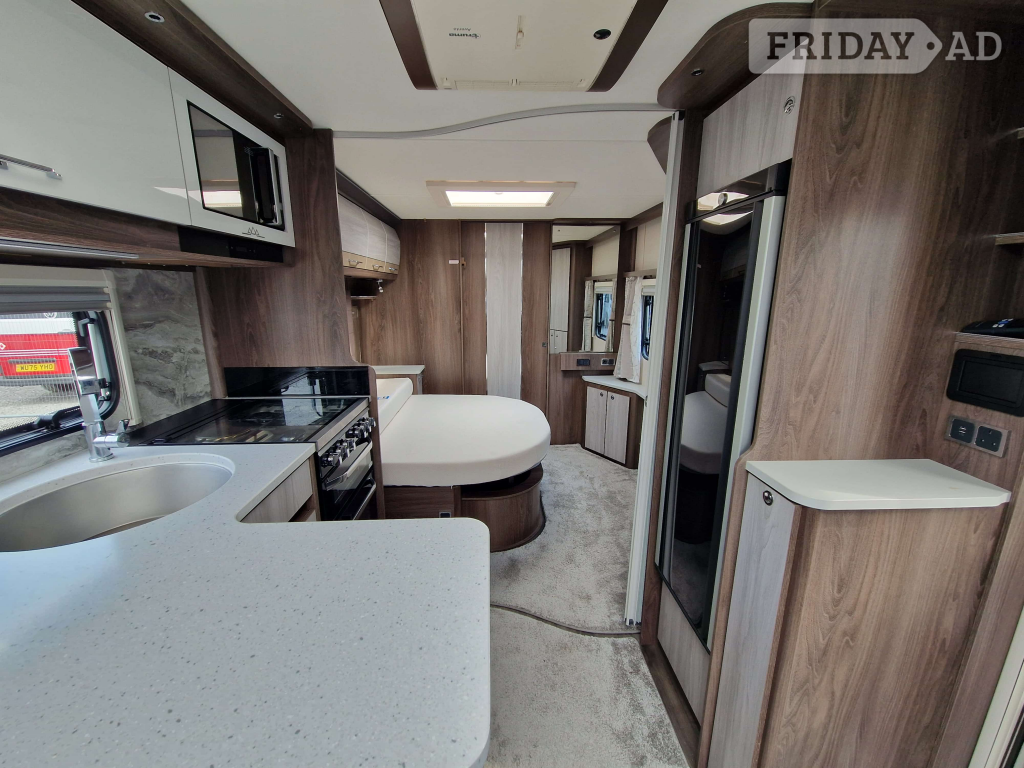 Coachman Lusso I Highbridge