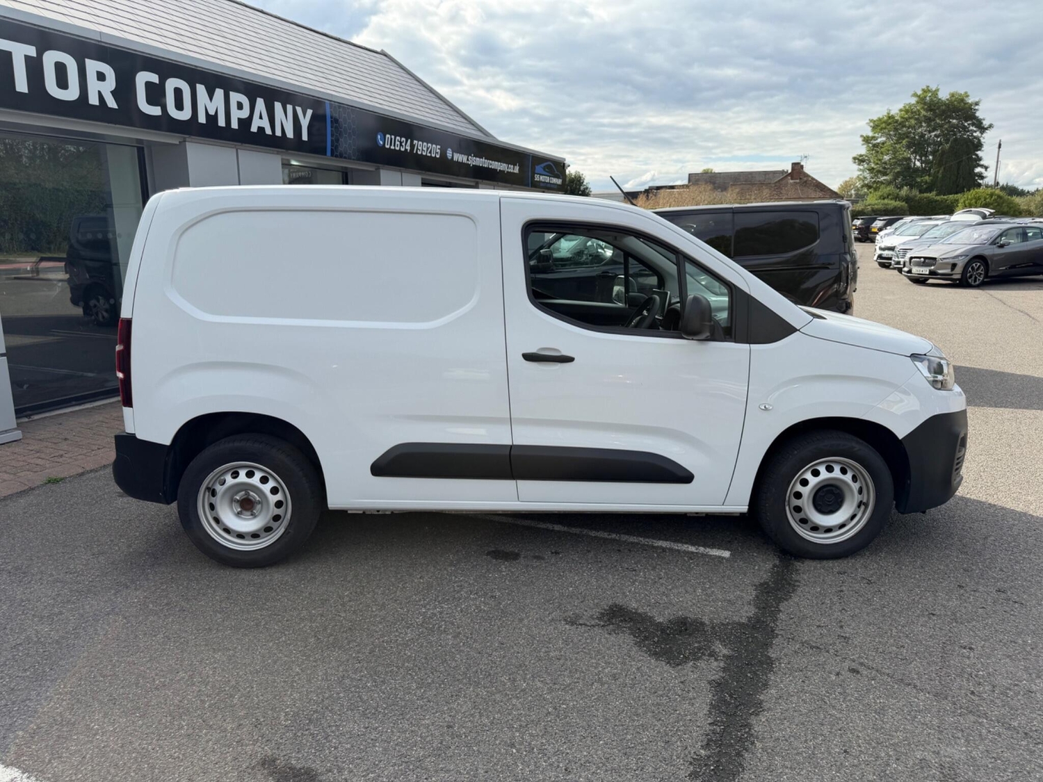 [ berth ]Citroen Berlingo