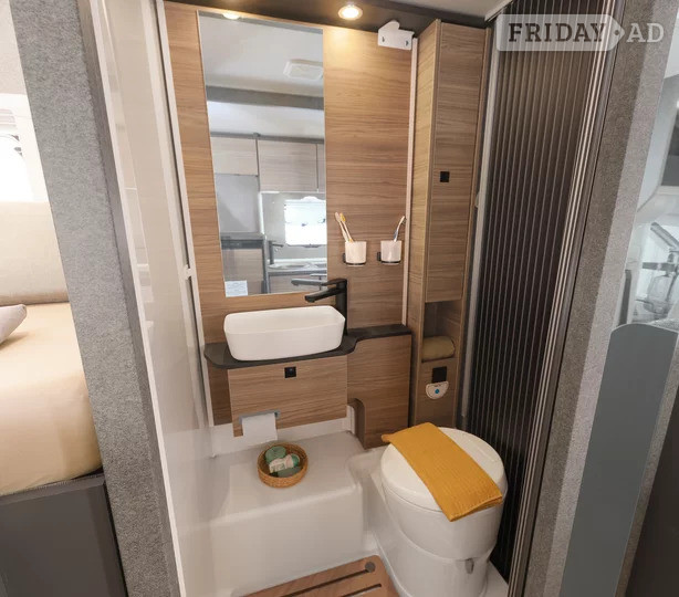 Dethleffs Globebus Performance 4x4 T 16 2027 for sale - Motorhomes & Caravans