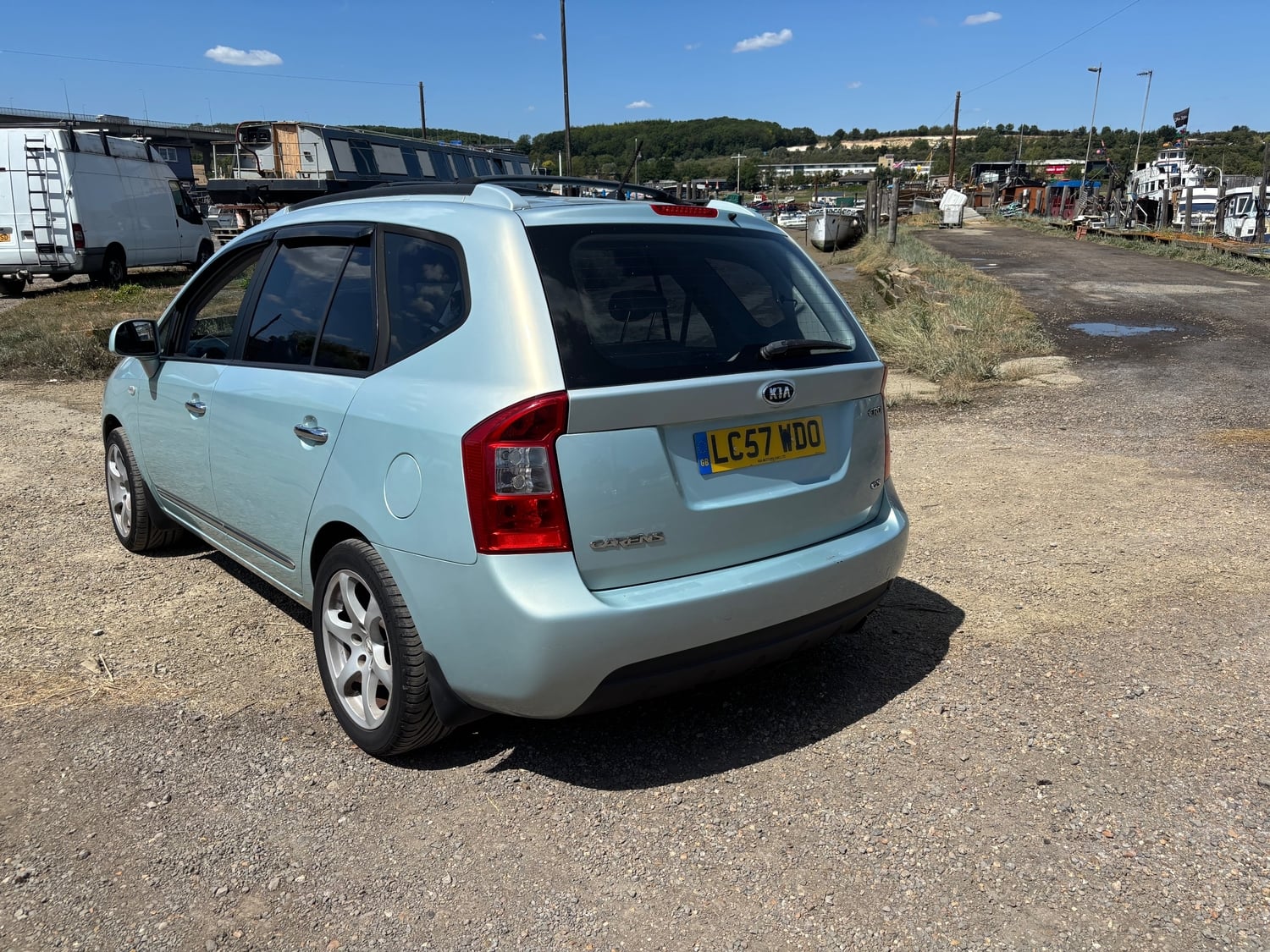 Kia Carens 2007 - Cars in Rochester